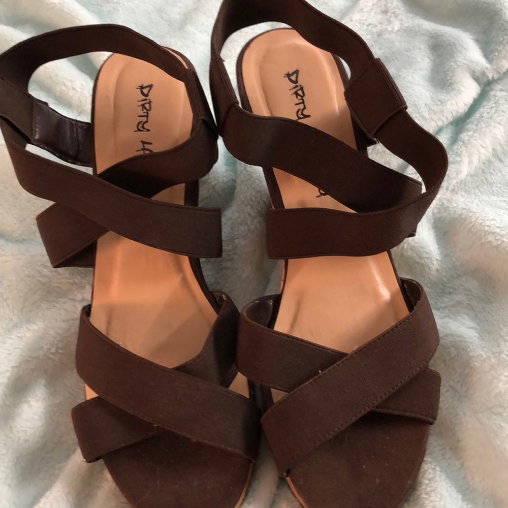 Elastic band wedges